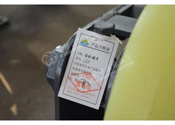 山東東達(dá)機(jī)電滾輪罐耳（罐道輪）