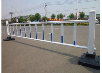 來(lái)賓鋅鋼護(hù)欄道路隔離欄廠家直銷