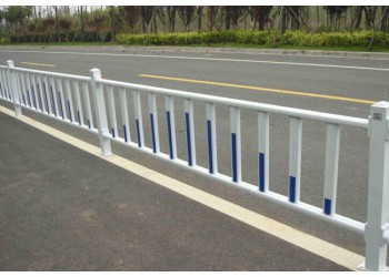 欽州道路護(hù)欄廠家市政護(hù)欄優(yōu)惠價(jià)