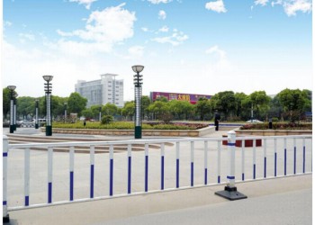 南寧鋅鋼護(hù)欄道路護(hù)欄批發(fā)價(jià)市政護(hù)欄廠家