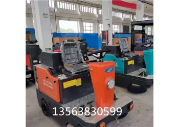 電動(dòng)掃地車(chē)的使用方法及注意事項(xiàng)