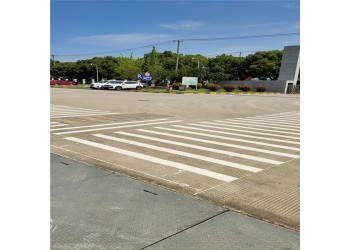 蘇州車道虛線標(biāo)志，蘇州導(dǎo)向標(biāo)志施工，蘇州斑馬線價格